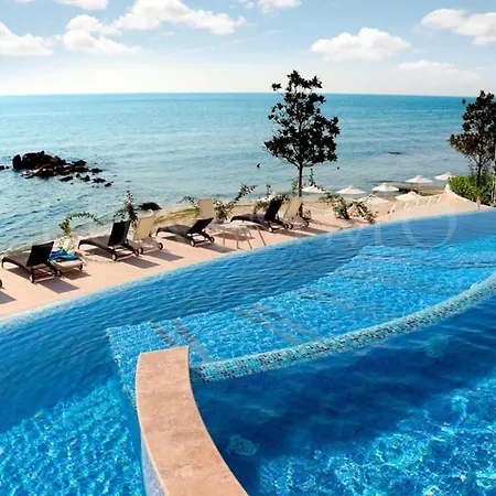 Seafront 2-bedroom With Pools And Direct Access La *