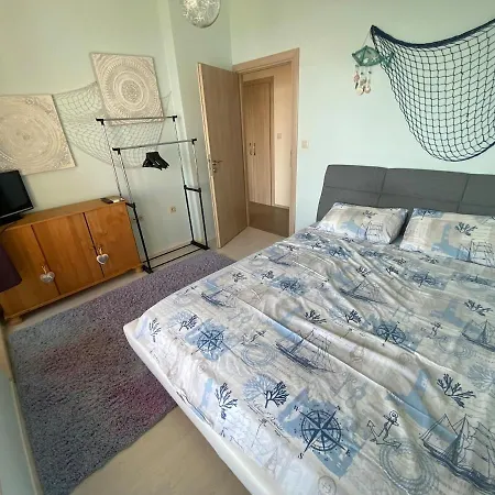 Daire Seafront 2-bedroom With Pools And Direct Access La *