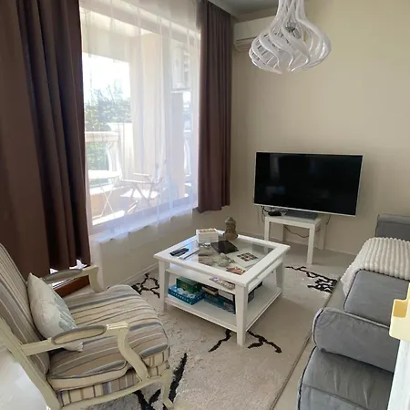 Seafront 2-bedroom With Pools And Direct Access La Daire Varna