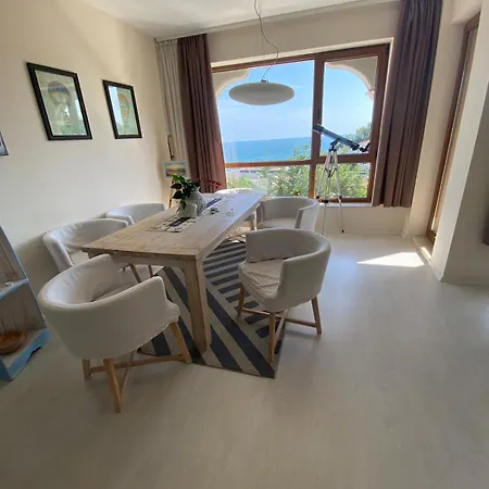 Daire La 2-bedroom Private , Golden Sands , *